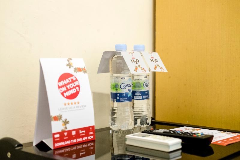 Oyo 723 Penginapan Nia Mandiri Syariah Medan Dış mekan fotoğraf